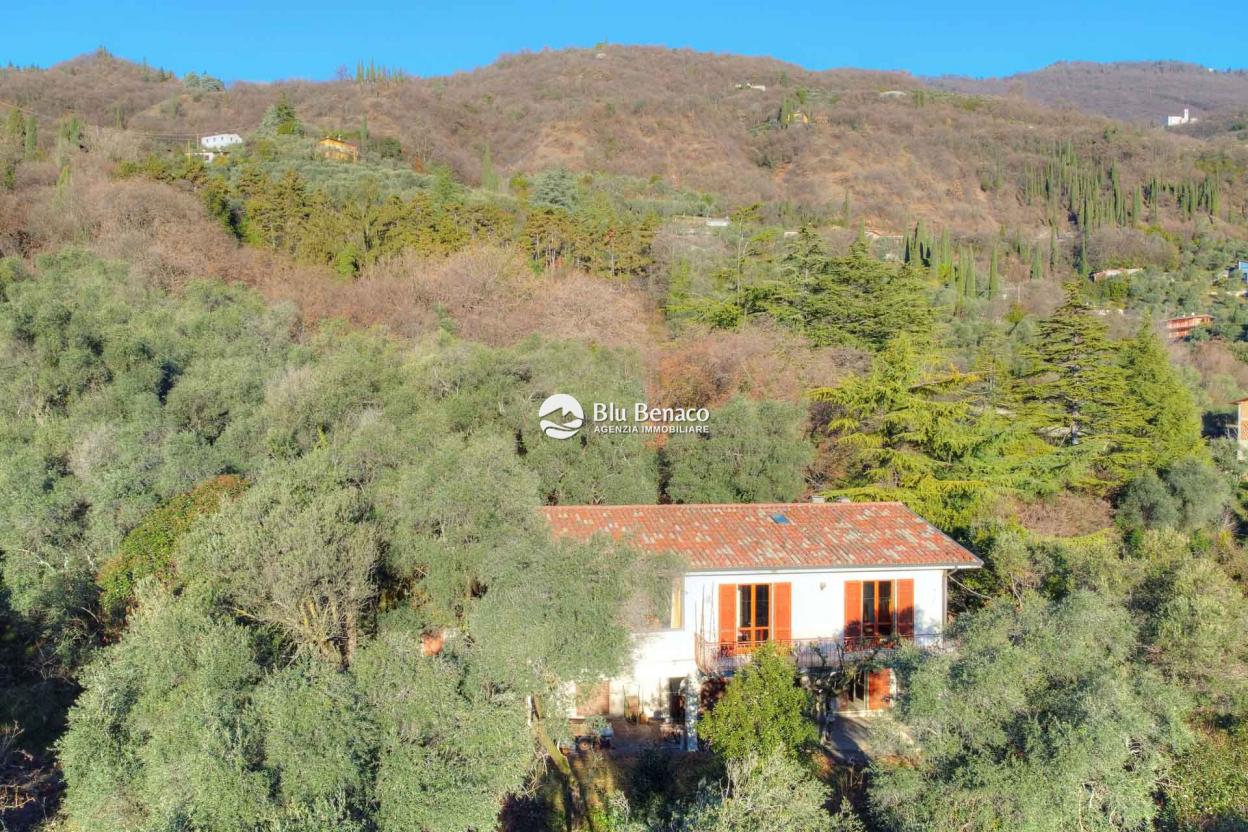 Villa in Gargnano zu verkaufen