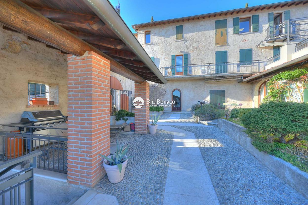 Penthouse for sale with stunning lake view in Salò
