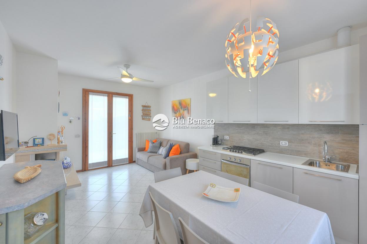 Two-room apartment for sale in Toscolano