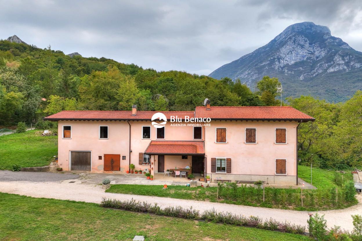 Appartamento in vendita a Navazzo