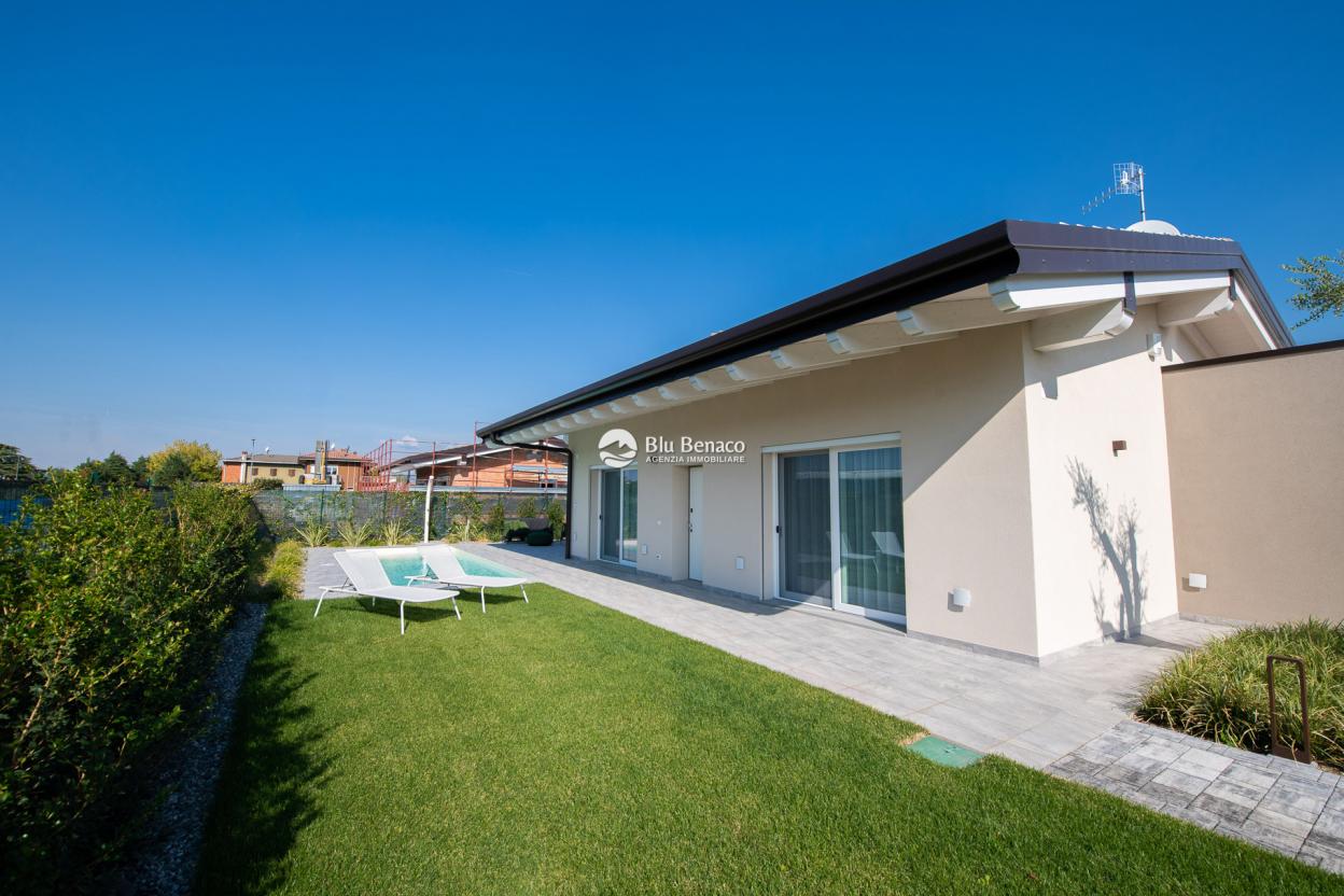 Villa zu verkaufen in Manerba del Garda