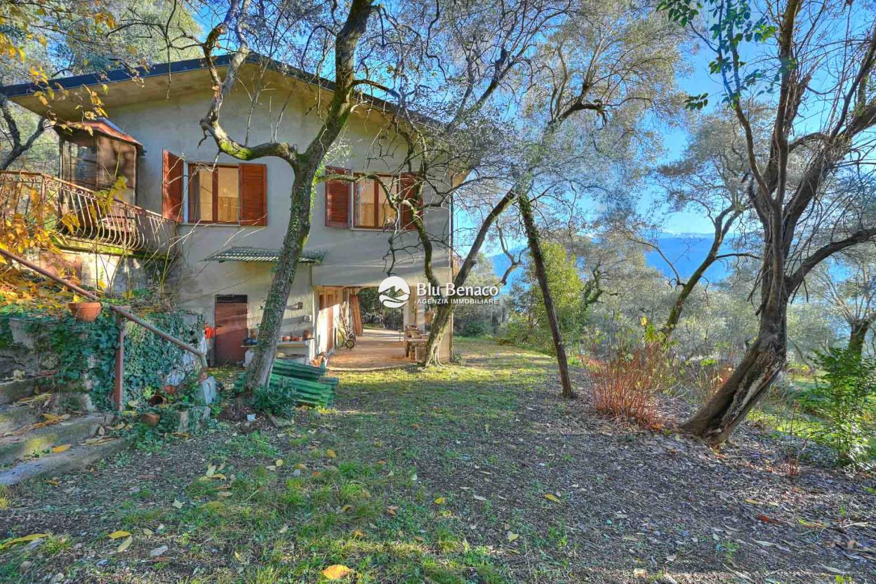 Villa in Gargnano zu verkaufen
