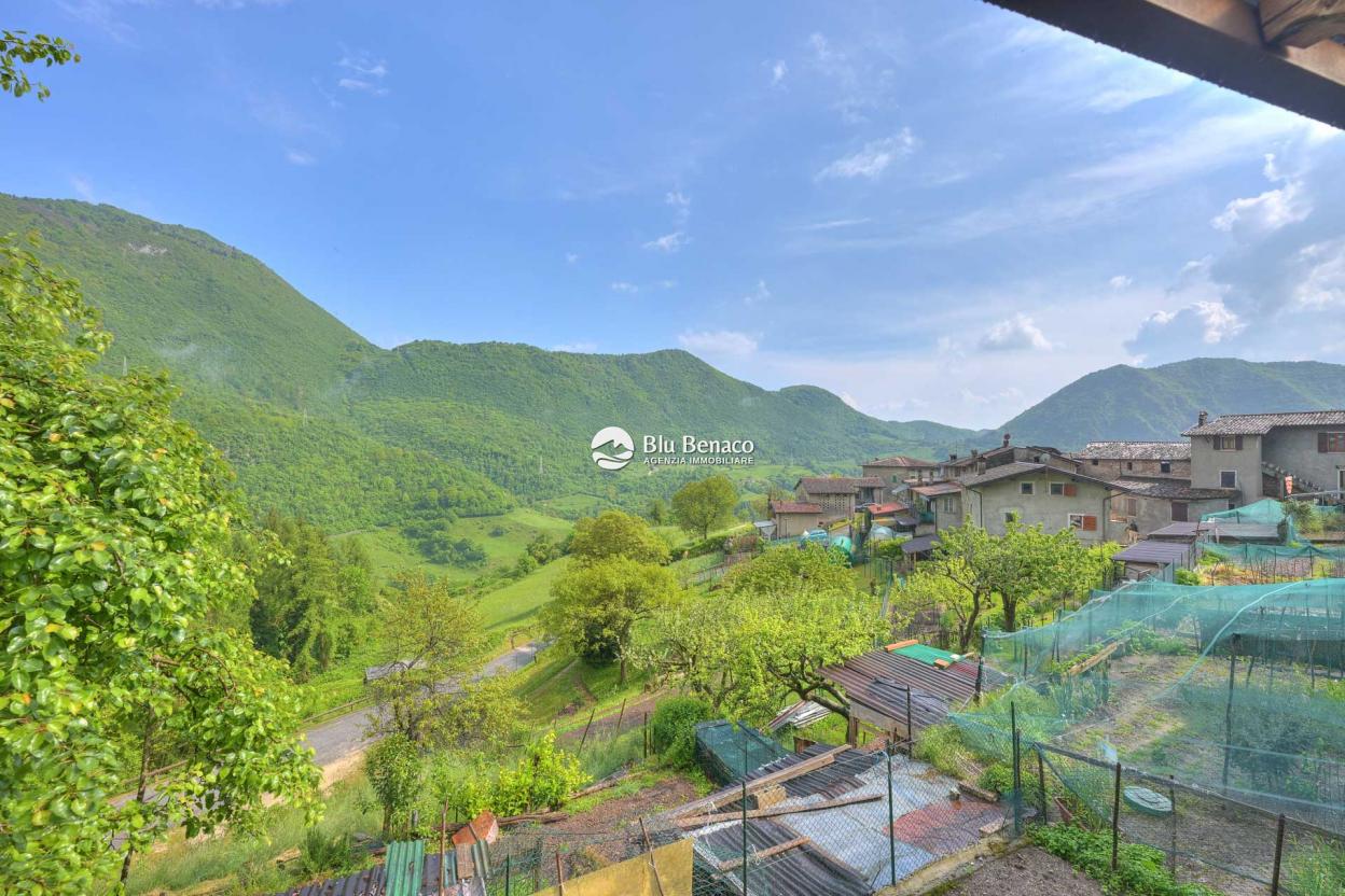 Terracielo in vendita alla Costa frazione di Gargnano 