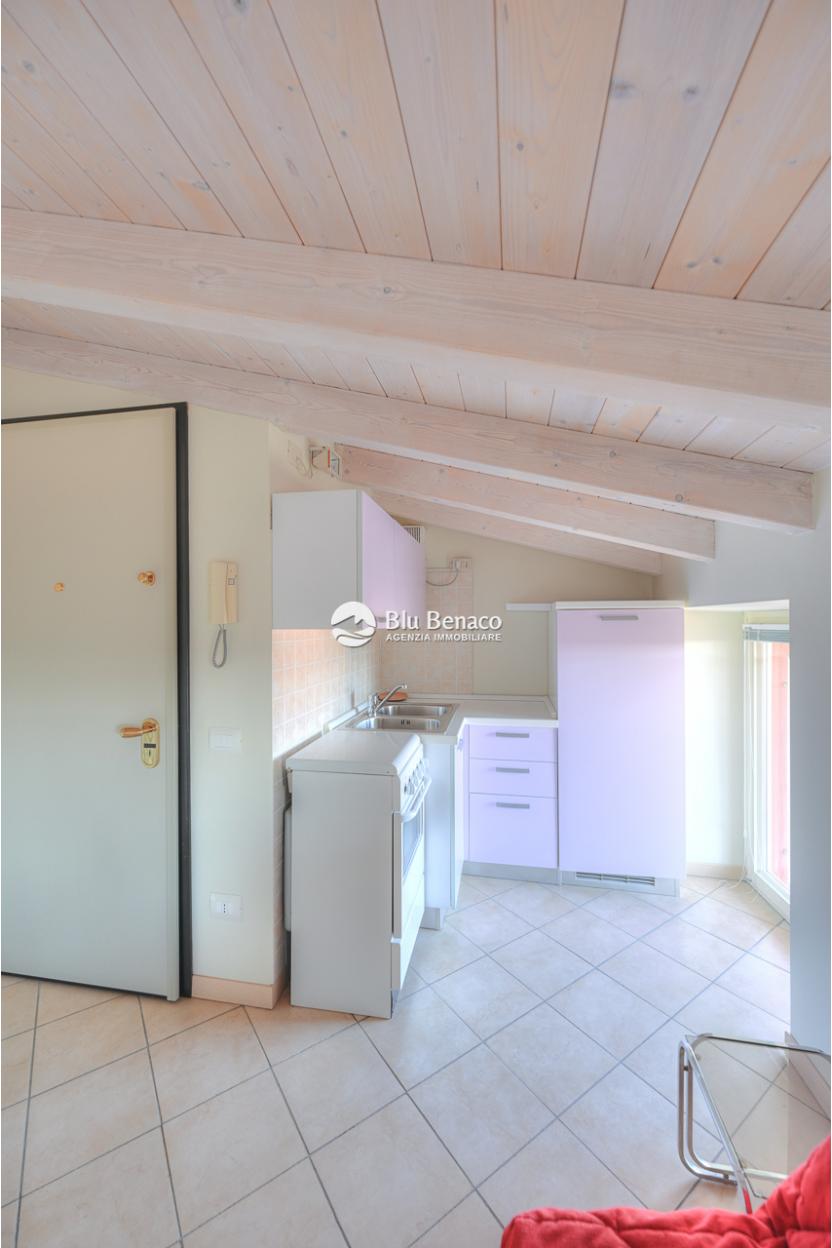 Lovely two-room apartment for sale in Maderno