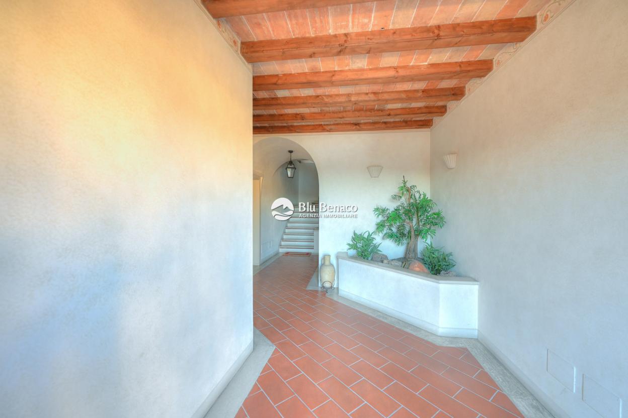 Penthouse for sale with stunning lake view in Salò