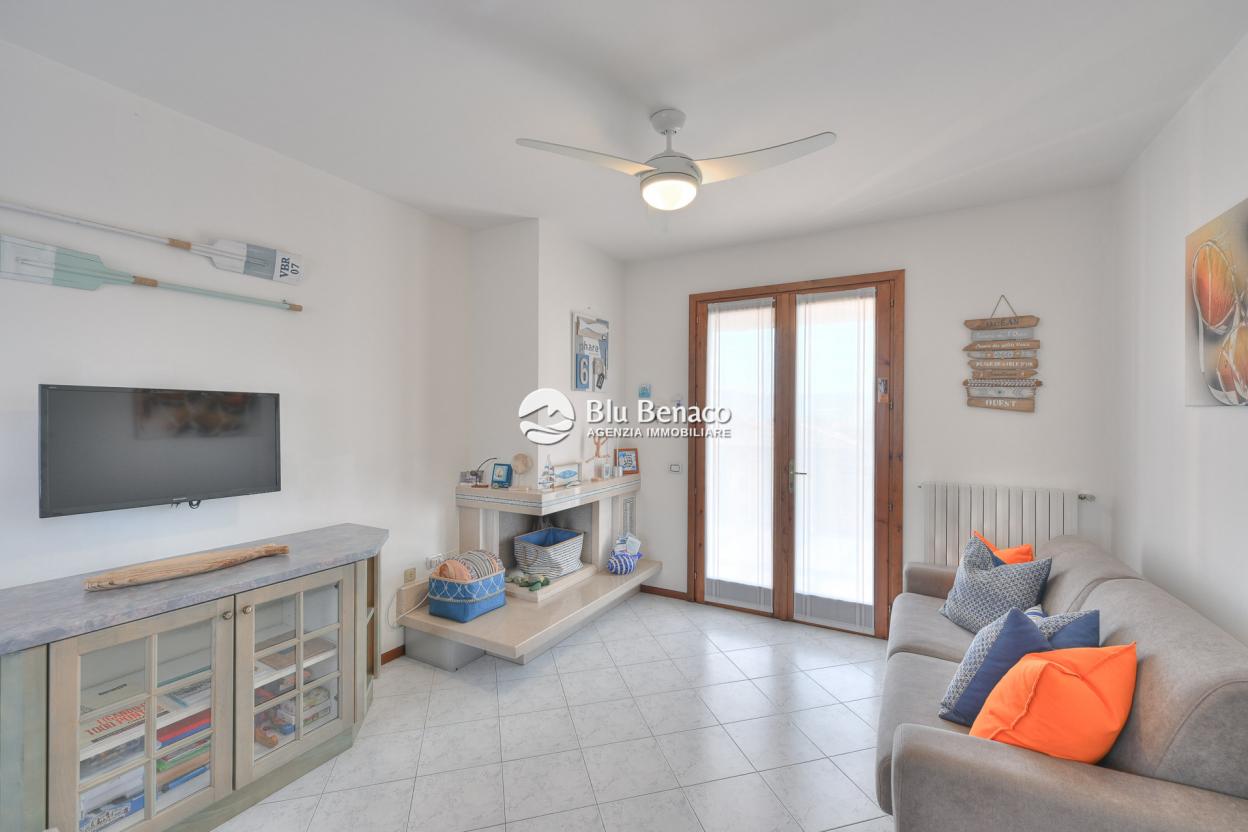 Two-room apartment for sale in Toscolano