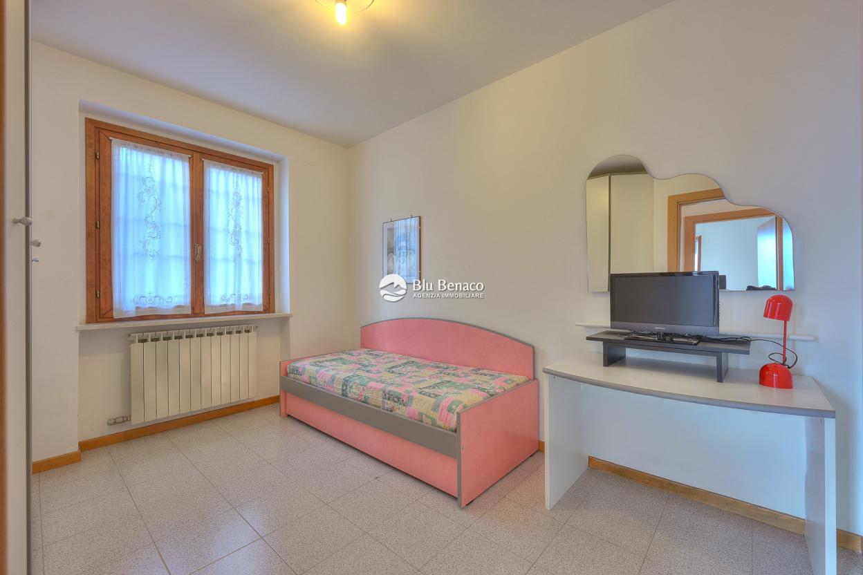 Lake-view apartment for sale in Tignale Lake-view apartment for sale in Tignale