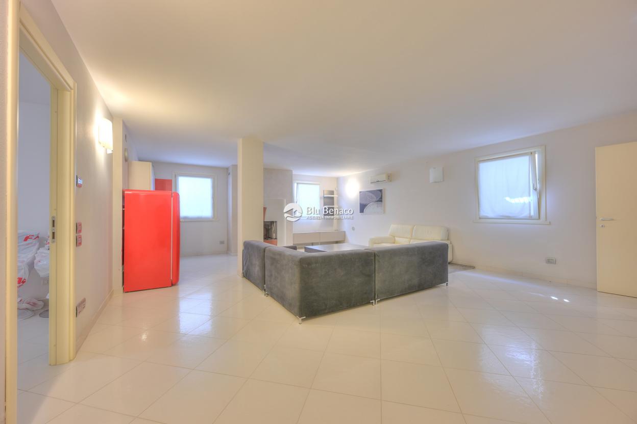 Villa zu verkaufen in Polpenazze del Garda