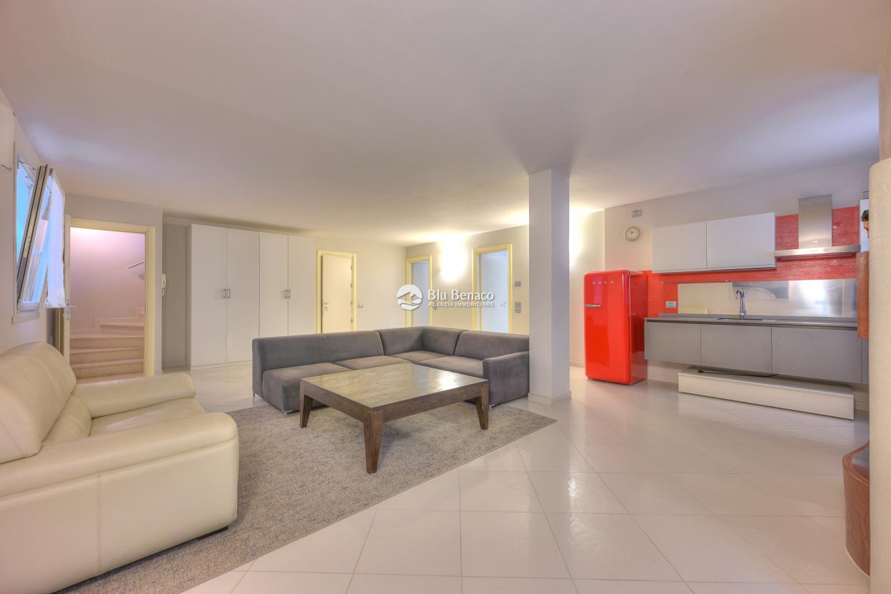 Villa zu verkaufen in Polpenazze del Garda