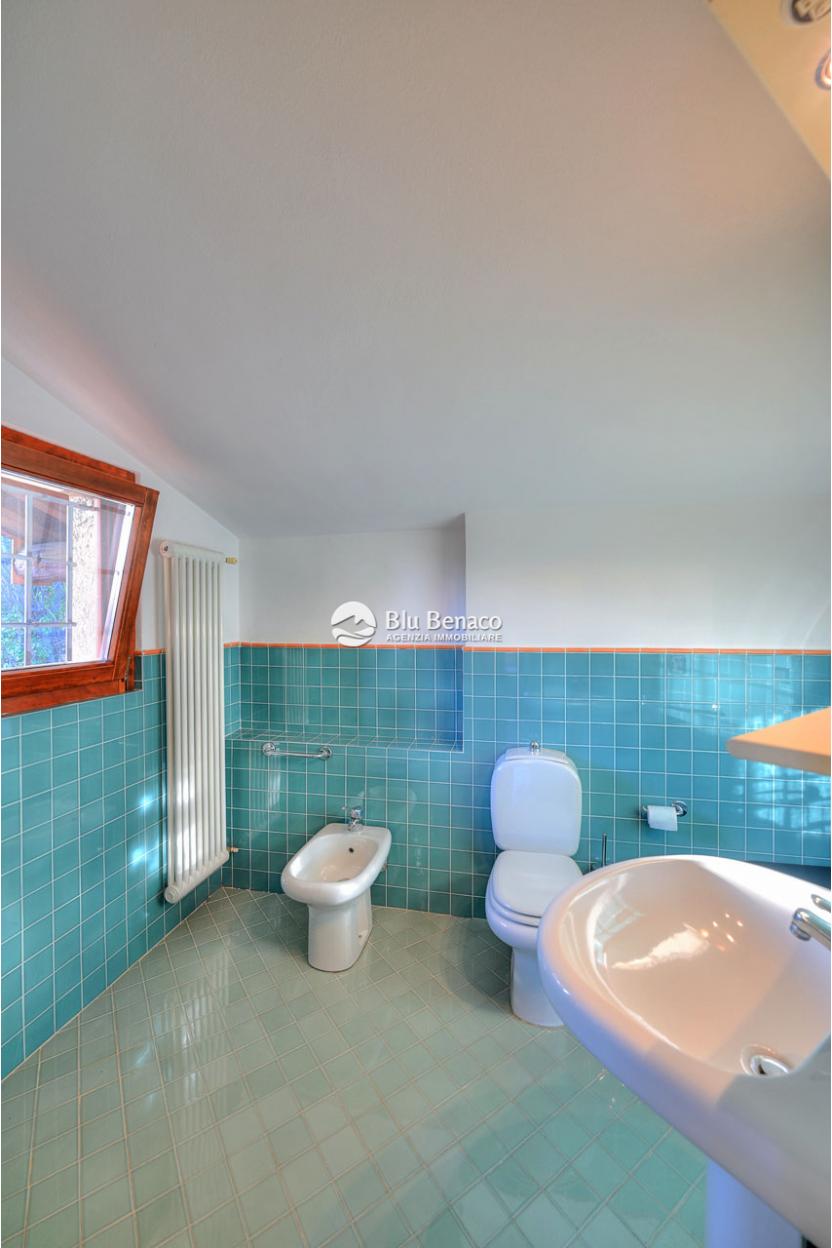 Penthouse for sale with stunning lake view in Salò