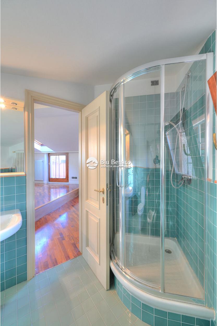 Penthouse for sale with stunning lake view in Salò