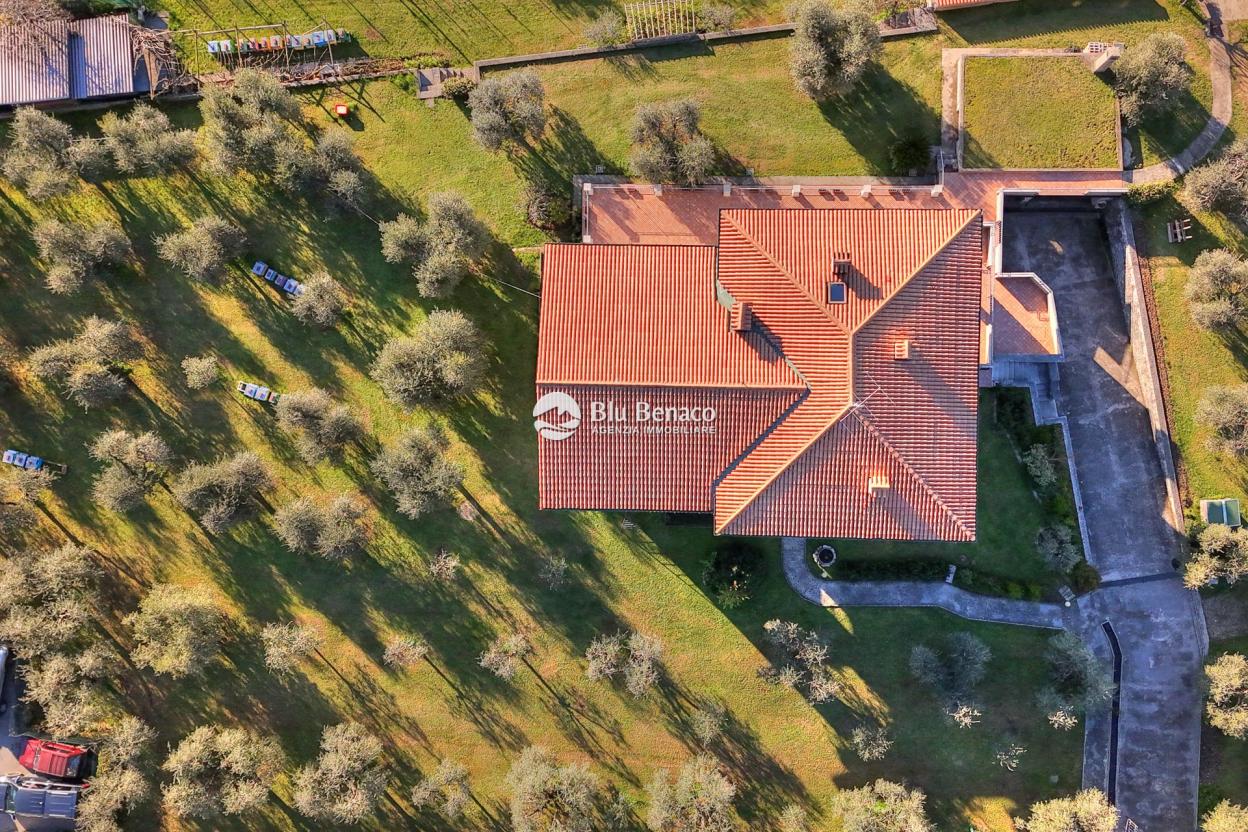 Villa indipendente con vista panoramica a Gaino