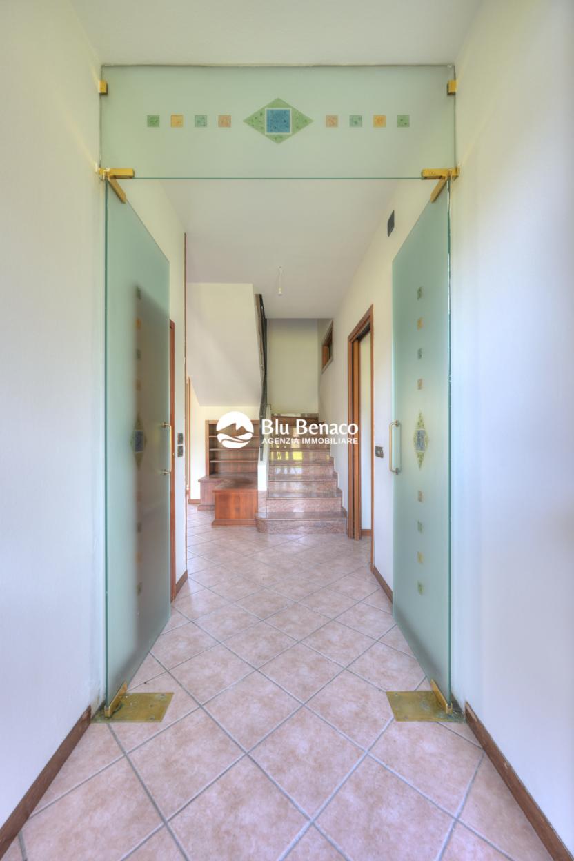 villa indipendente, in vendita roè volciano