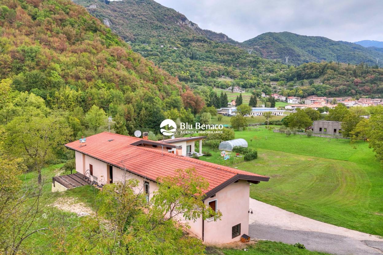 Appartamento in vendita a Navazzo