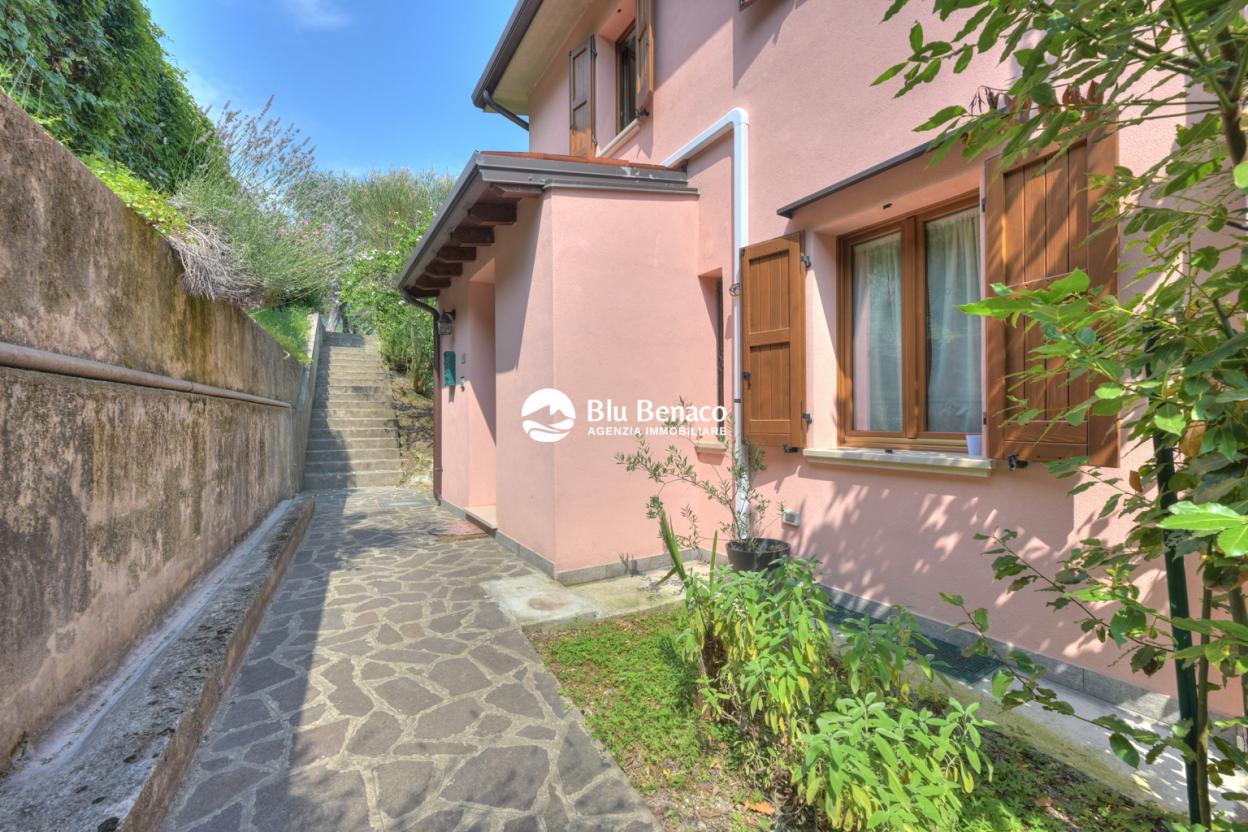 Villetta di testa in vendita a Gaino