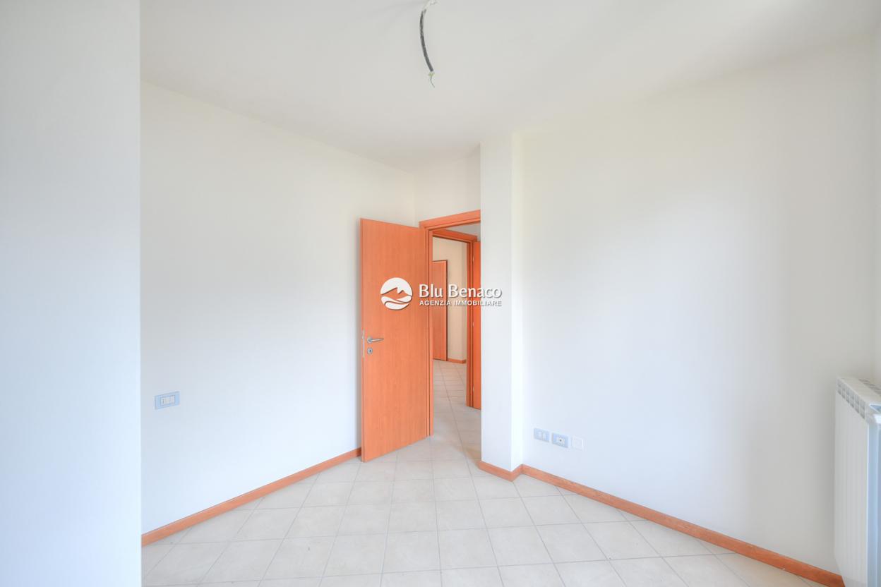Unmissable three-room apartment for sale in Maderno