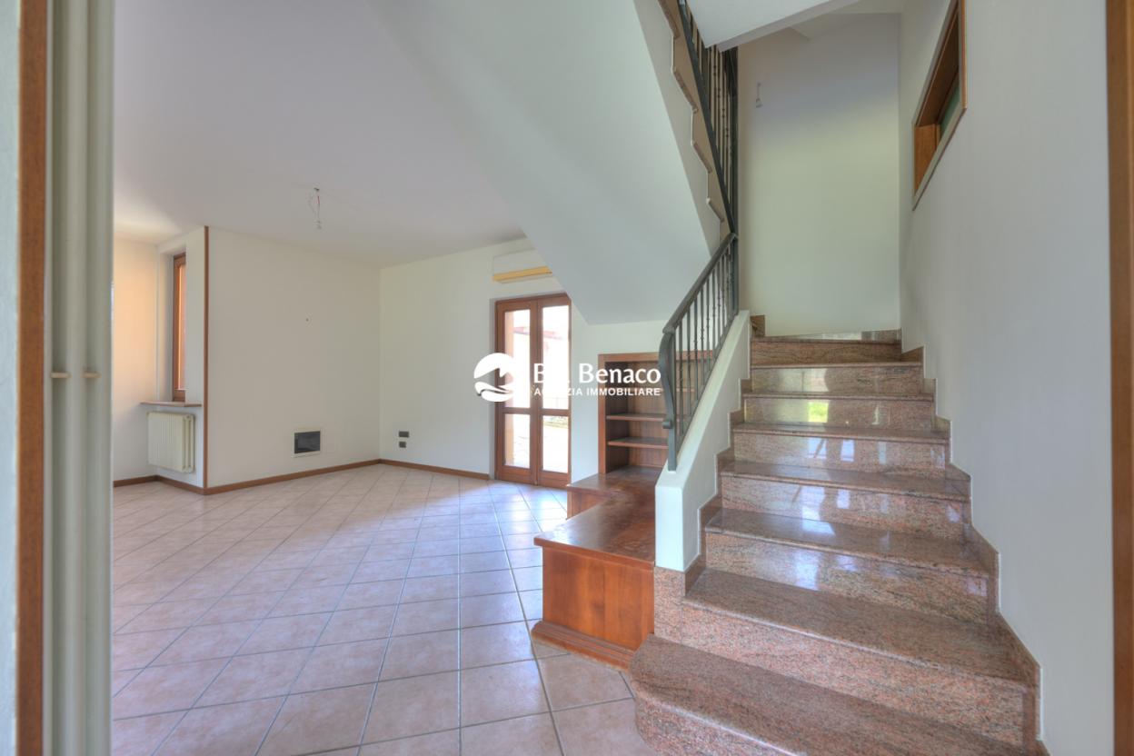 villa indipendente, in vendita roè volciano