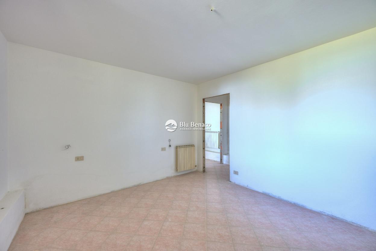 Villetta di testa in vendita a Montemaderno