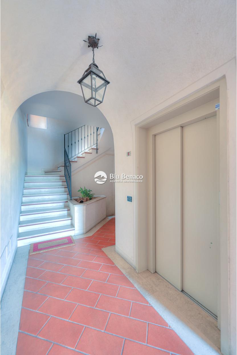 Penthouse for sale with stunning lake view in Salò