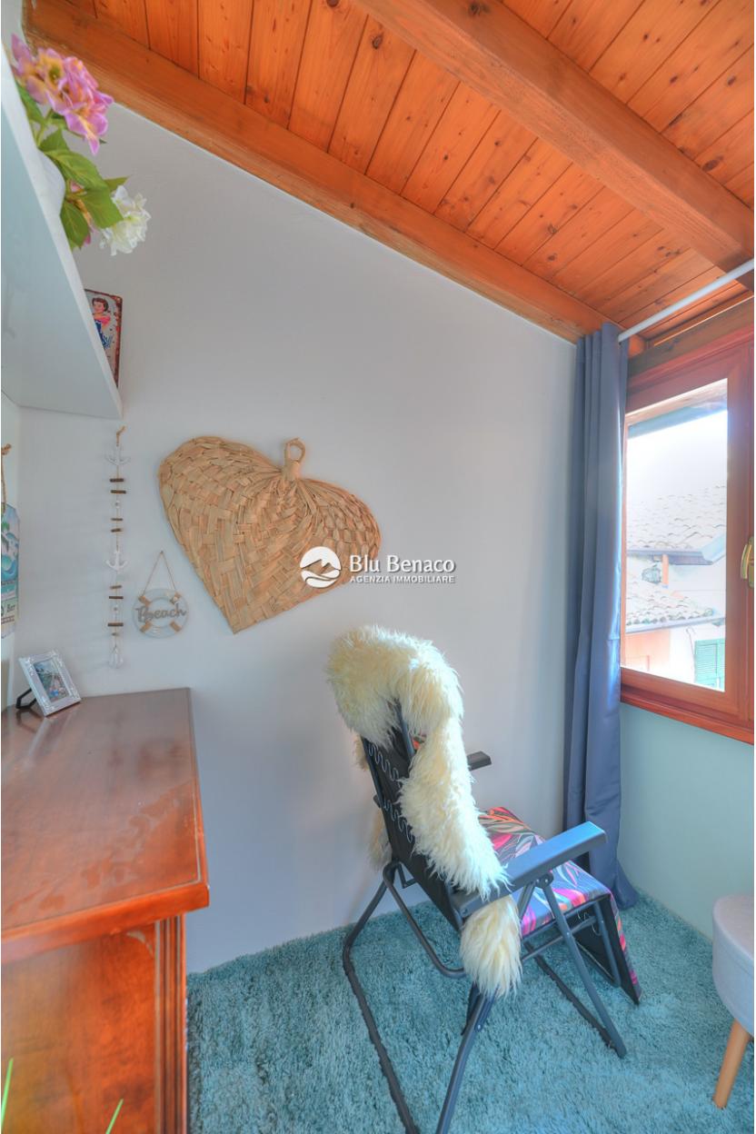 Lovely two-room apartment for sale in Maderno