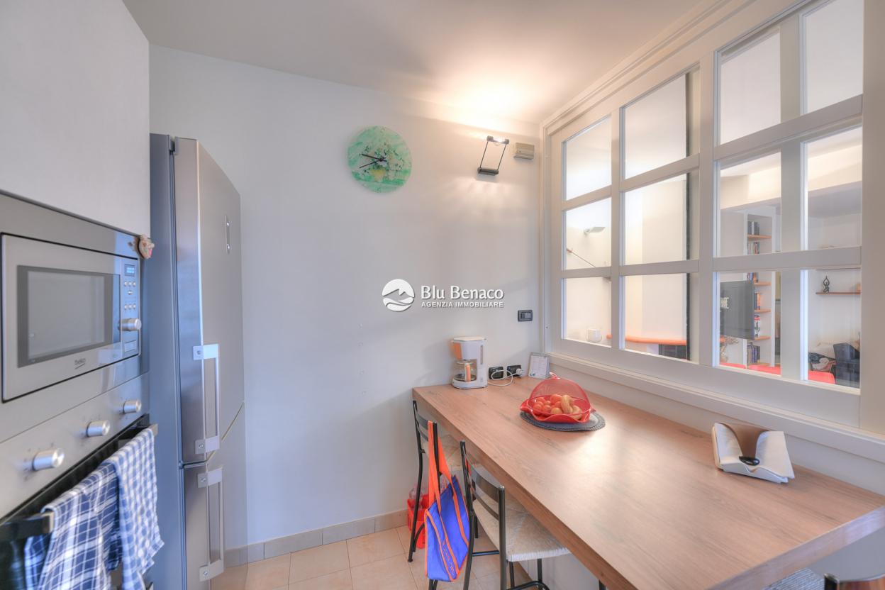 Lovely four-room apartment for sale in Toscolano 