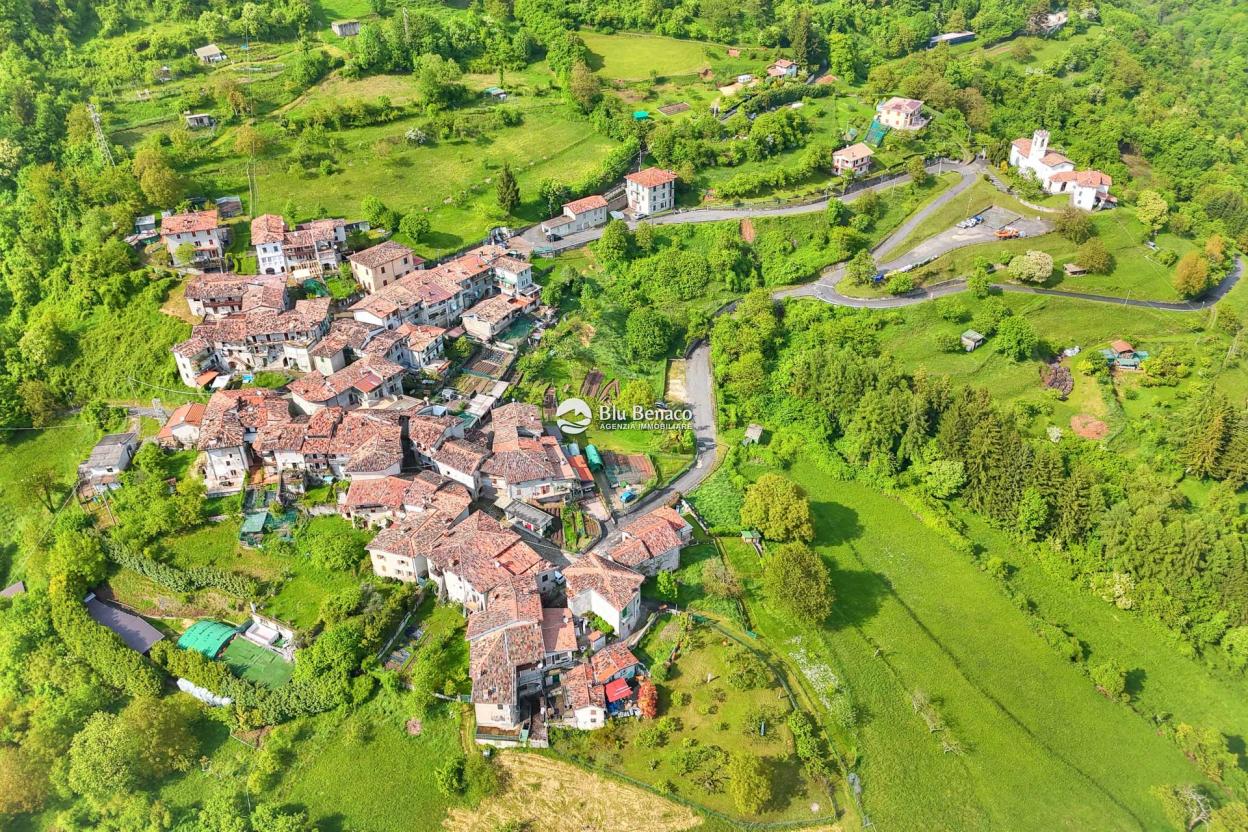 Terracielo in vendita alla Costa frazione di Gargnano 
