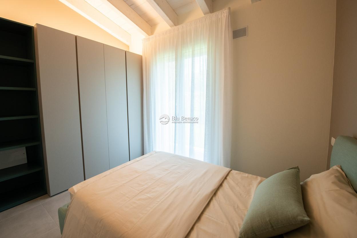 Villa zu verkaufen in Padenghe sul Garda