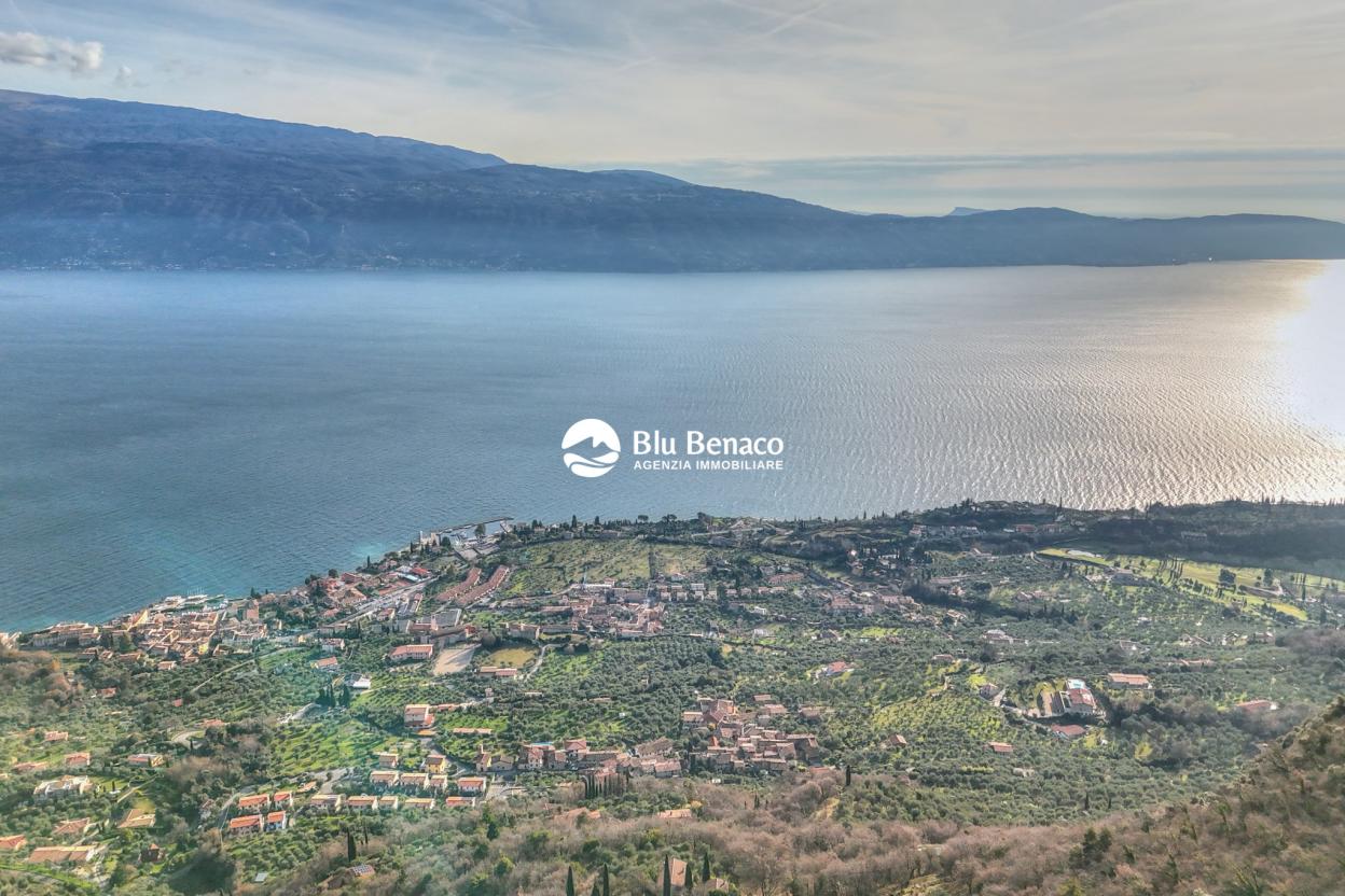 Bifamiliare in vendita a Navazzo