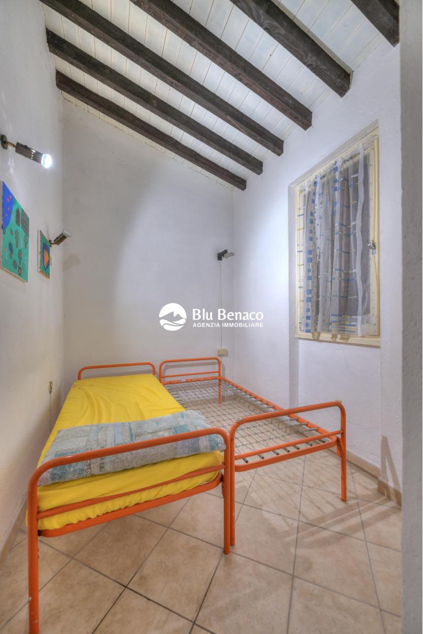 Bifamiliare in vendita a Navazzo