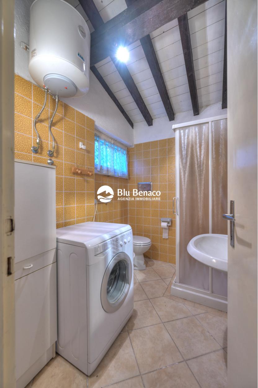 Bifamiliare in vendita a Navazzo