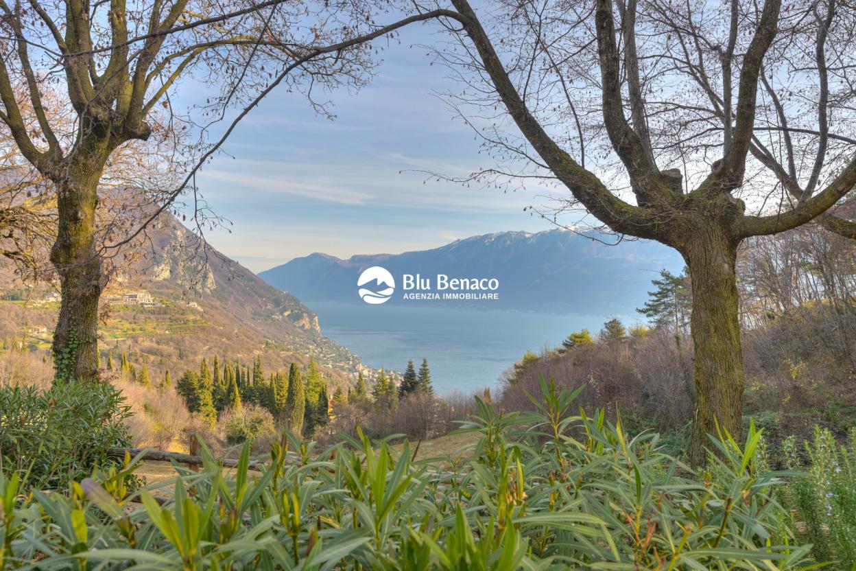 Bifamiliare in vendita a Navazzo