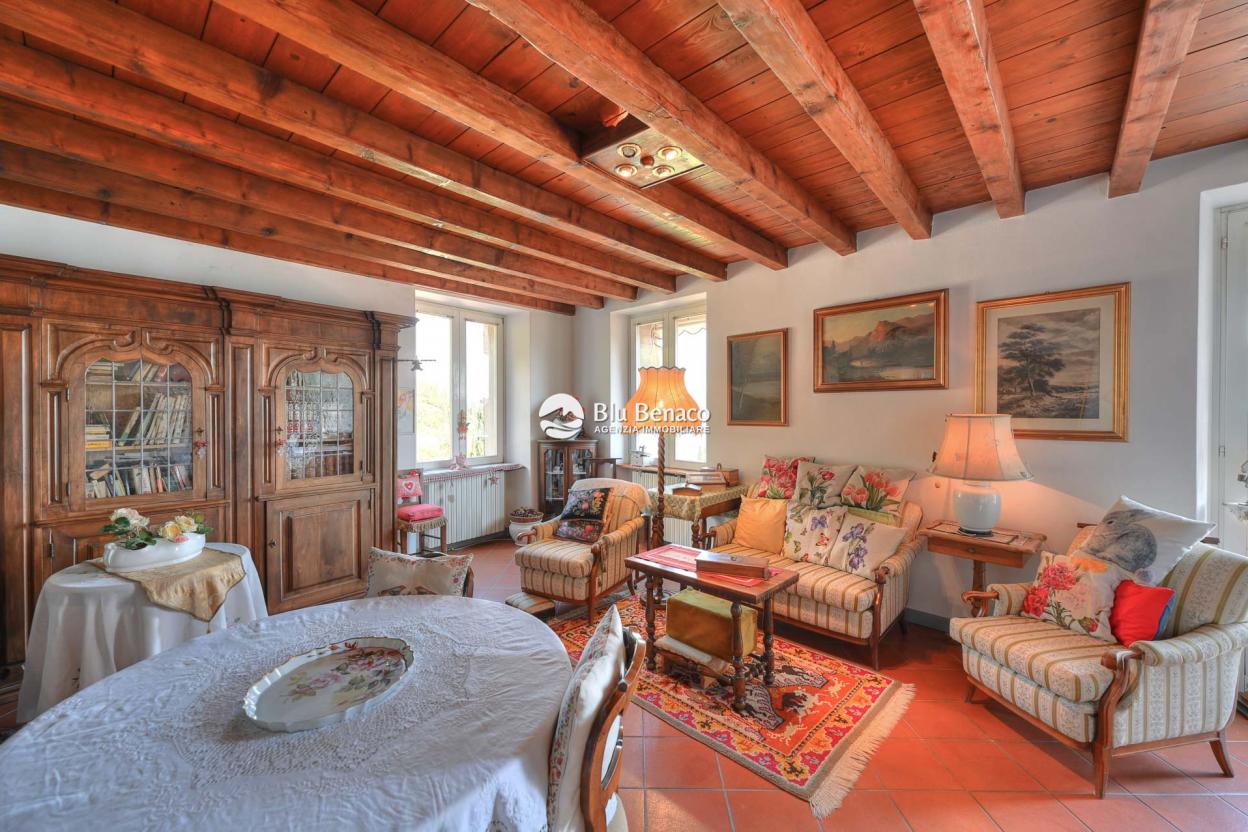 Amazing historic Villa for sale in Salò