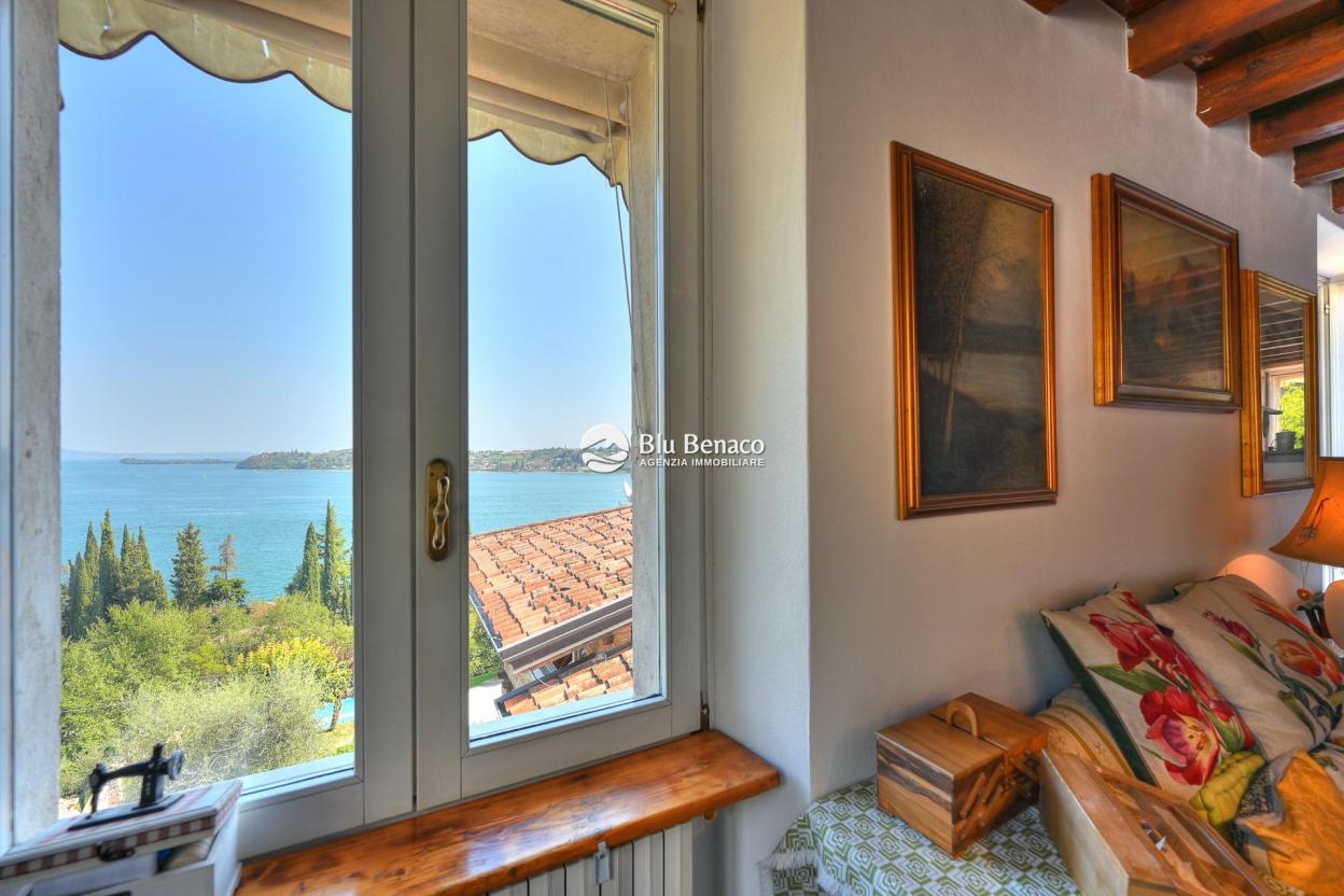 Amazing historic Villa for sale in Salò