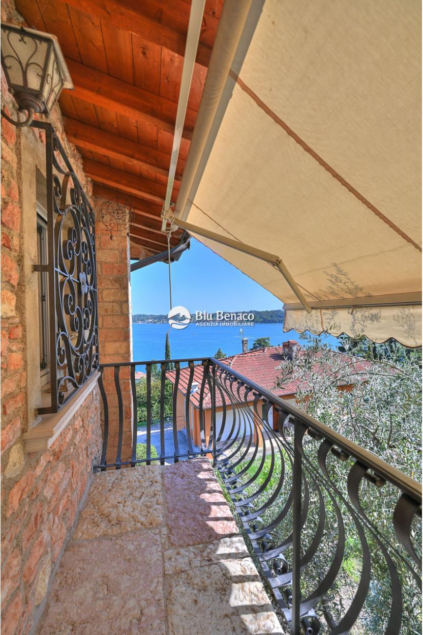 Amazing historic Villa for sale in Salò
