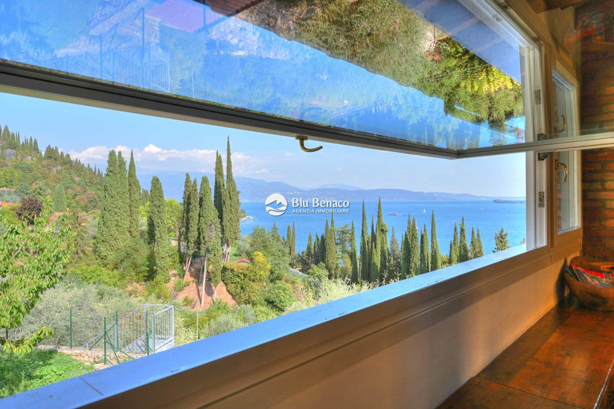 Amazing historic Villa for sale in Salò