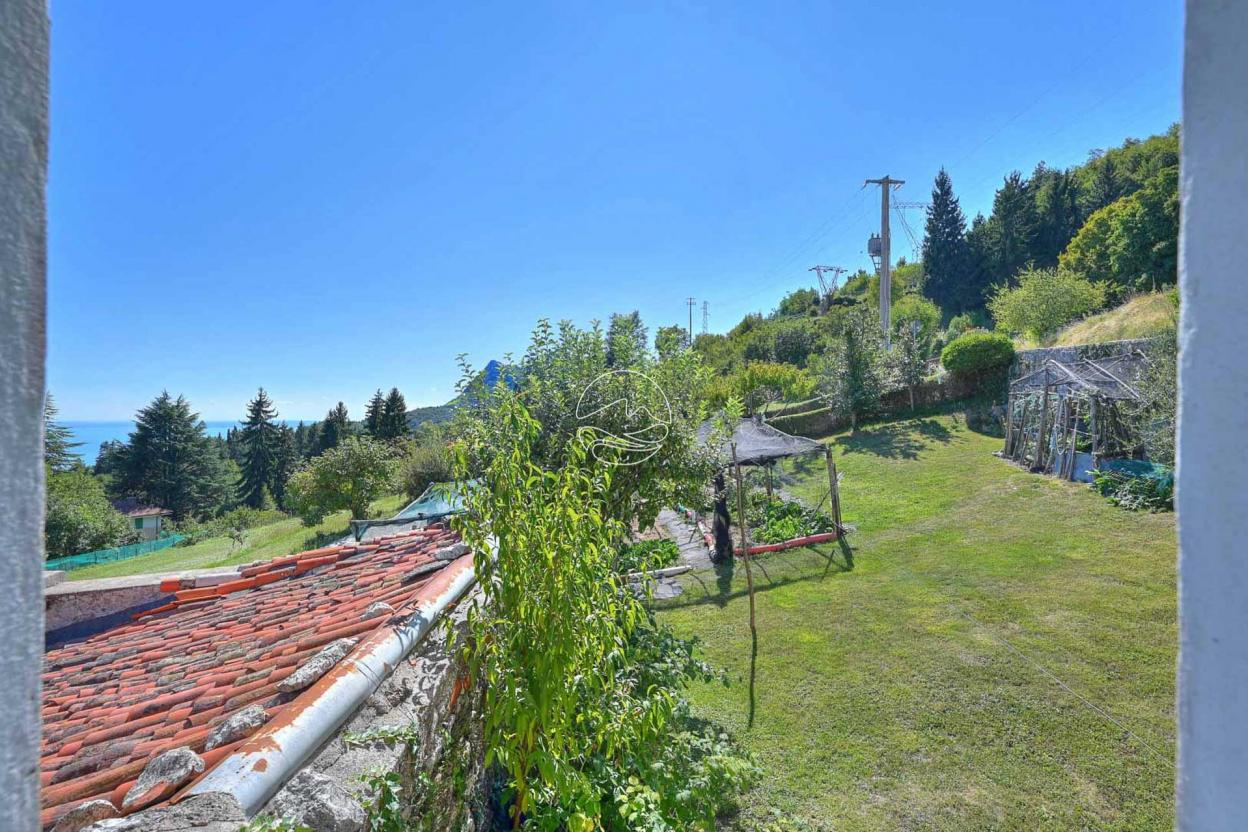 Casale agricolo a Gargnano