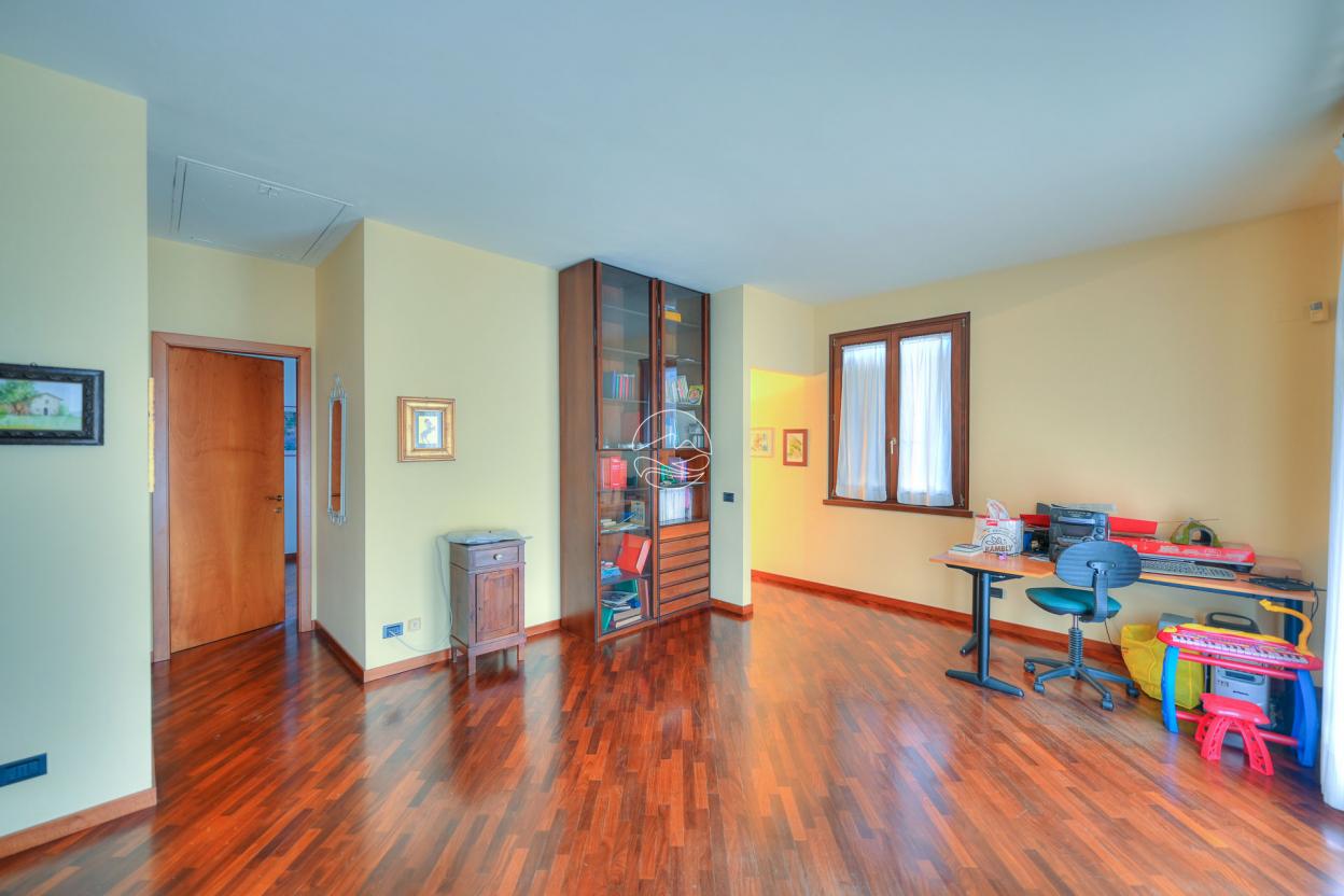Single villa in Toscolano Maderno