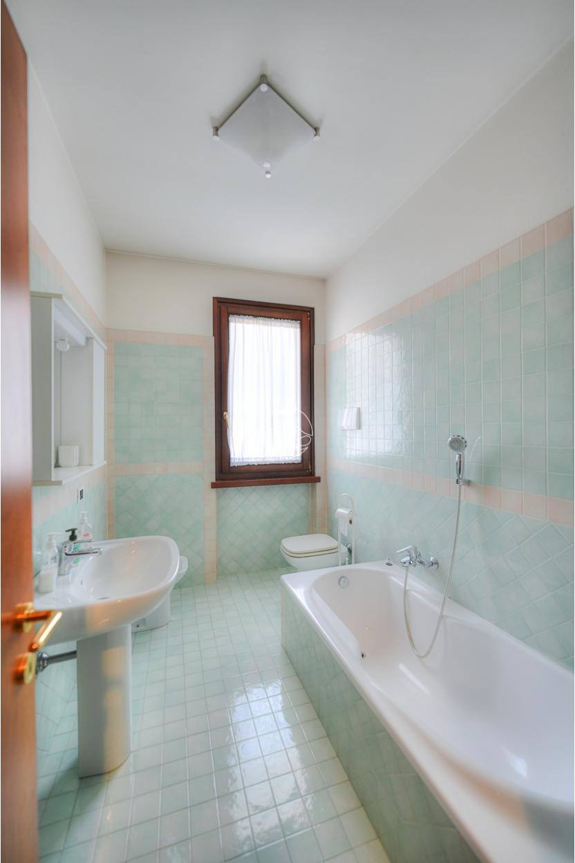 Single villa in Toscolano Maderno