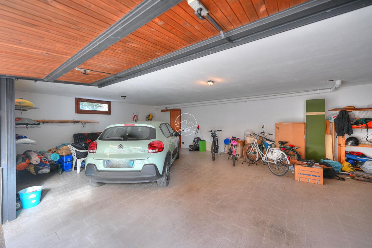 Single villa in Toscolano Maderno