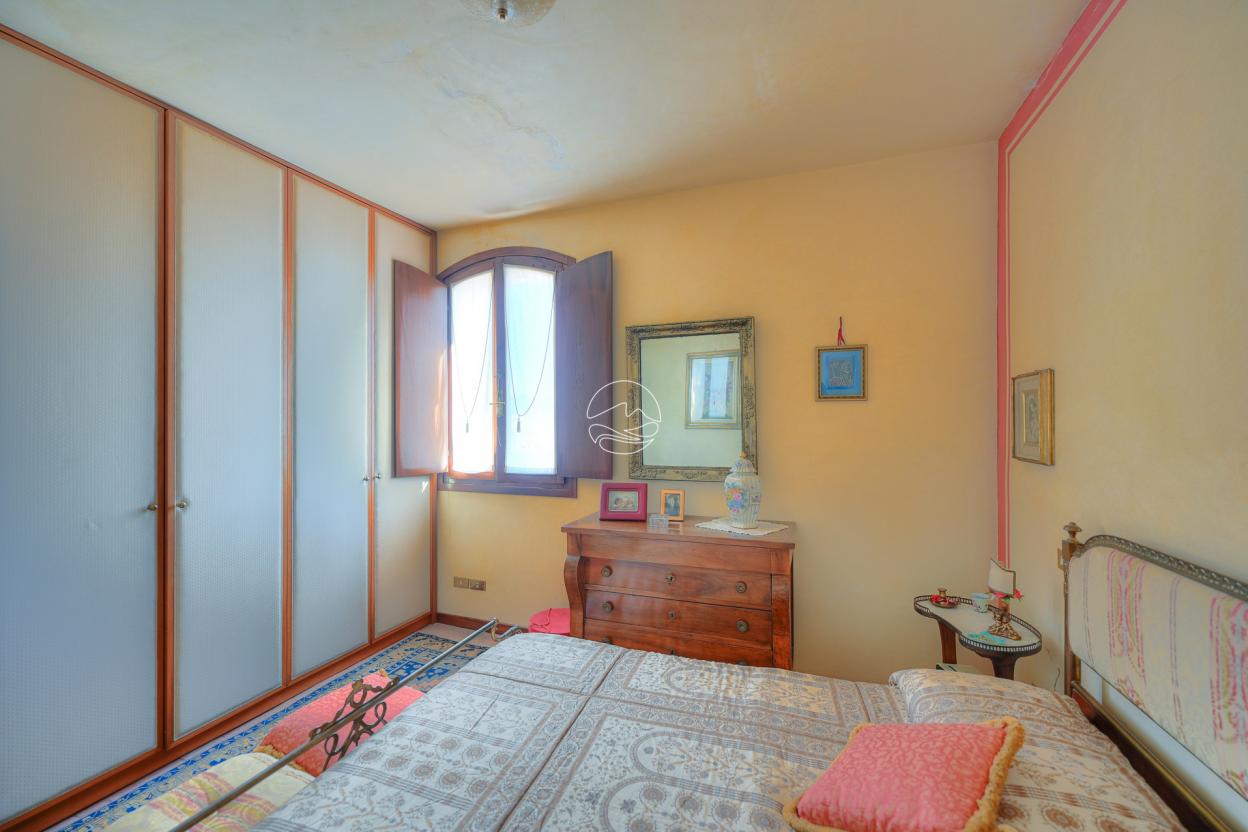 Dreizimmerwohnung in historischem Wohnhaus in Maderno zu verkaufen