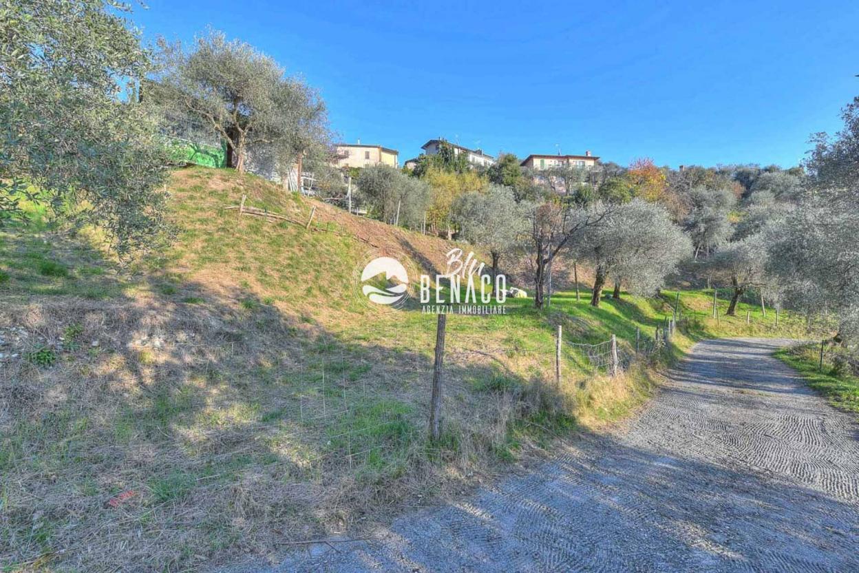 Building land in Toscolano Maderno
