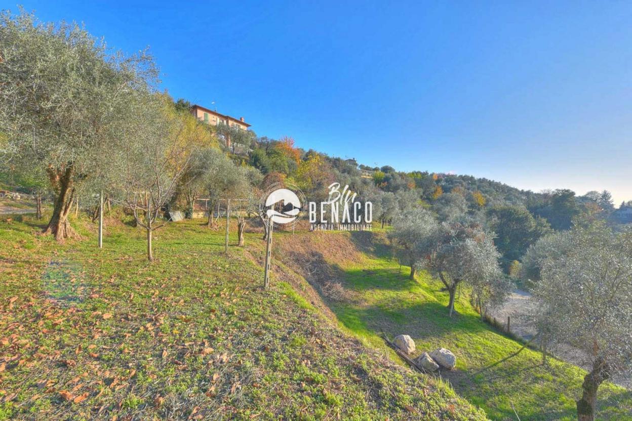 Building land in Toscolano Maderno