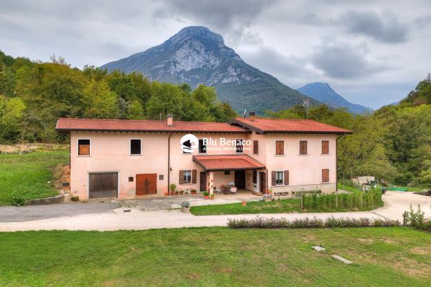Appartamento in vendita a Navazzo