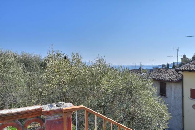 Detached property for sale in Gargnano