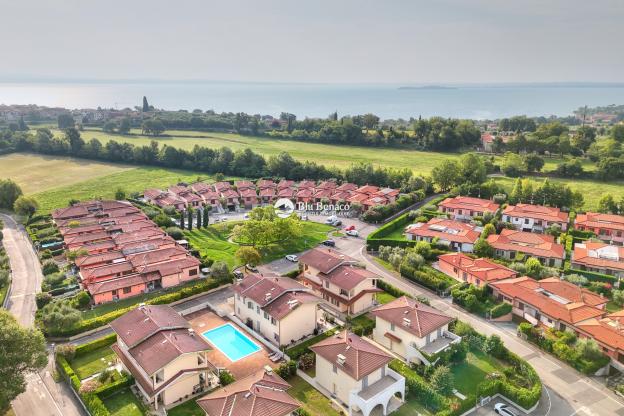 Villetta di testa a Manerba del Garda