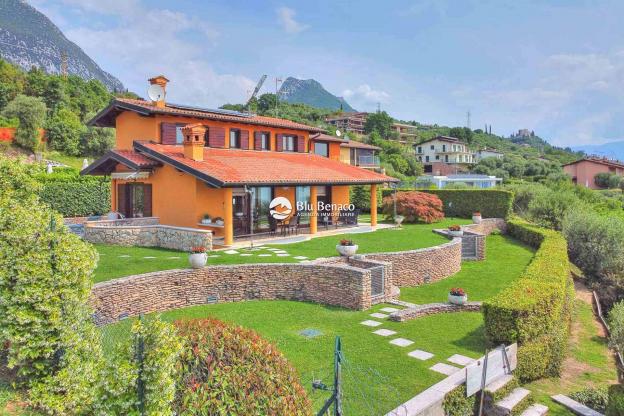Villa mit wunderbarem Seeblick in Maderno