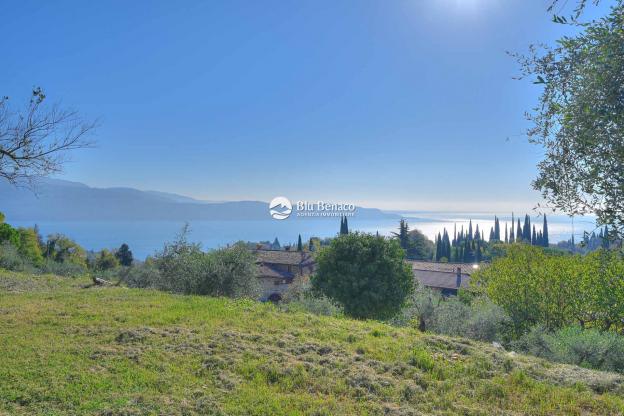 Building land for sale in Toscolano Maderno