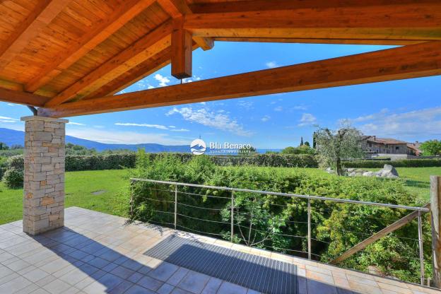 Appartamento da completare in Residence con piscina 