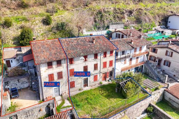 Porzione cielo terra in vendita a Navazzo 