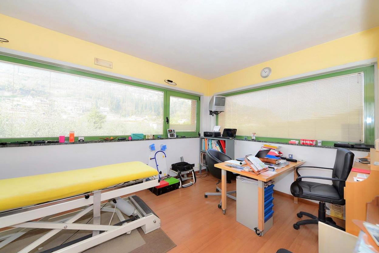 Büro zum Verkauf in Toscolano Maderno